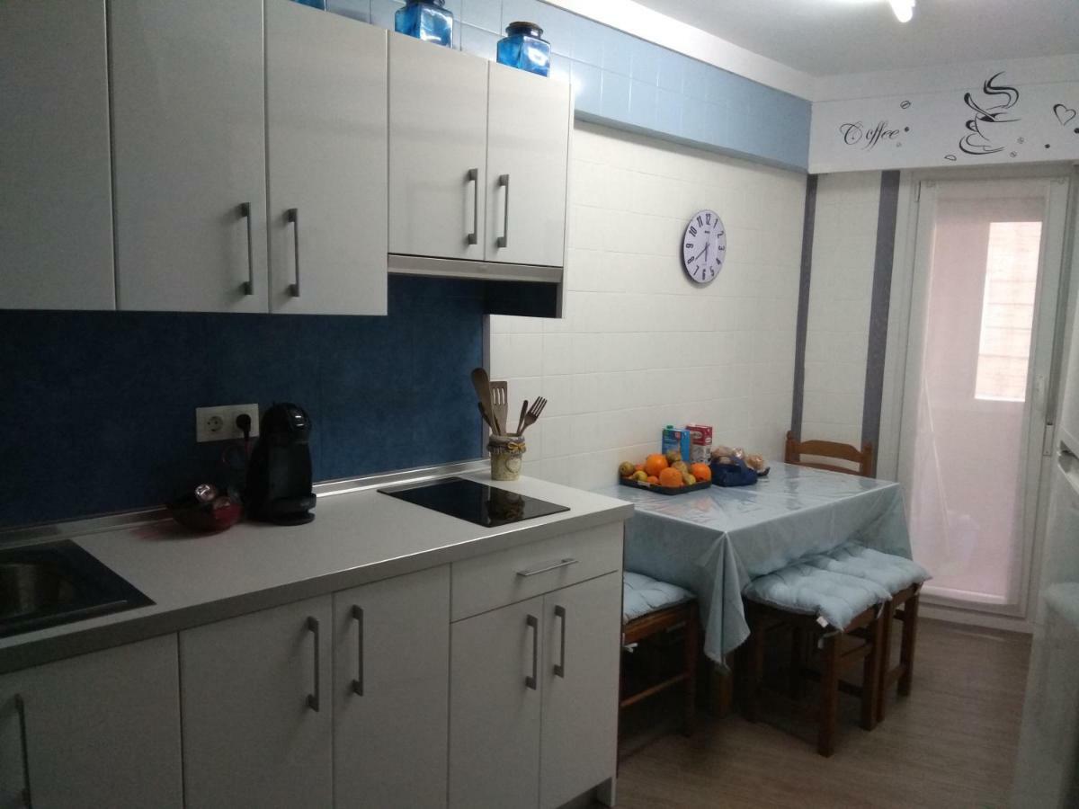 Apartamento Ezkubenea Apartment Rentería Екстериор снимка