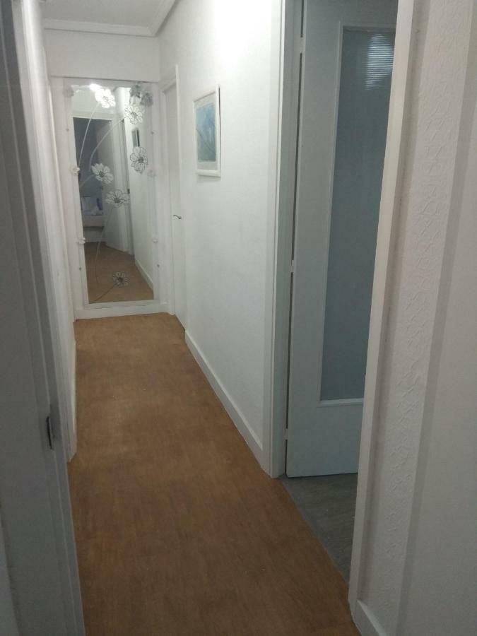 Apartamento Ezkubenea Apartment Rentería Екстериор снимка