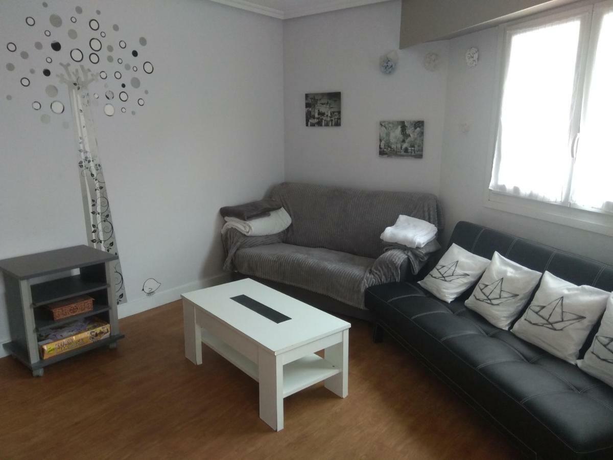 Apartamento Ezkubenea Apartment Rentería Екстериор снимка